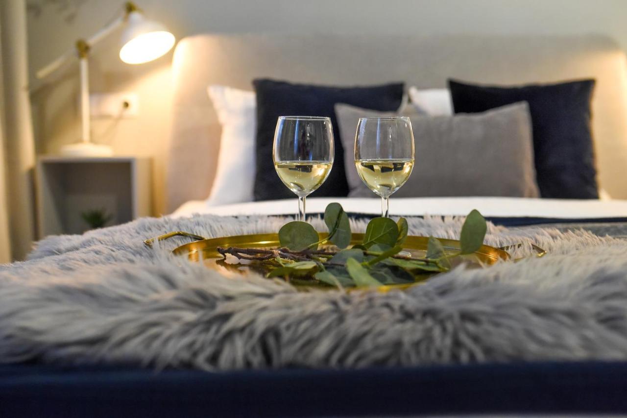 Urban Adventure For Two Appartement Bucarest