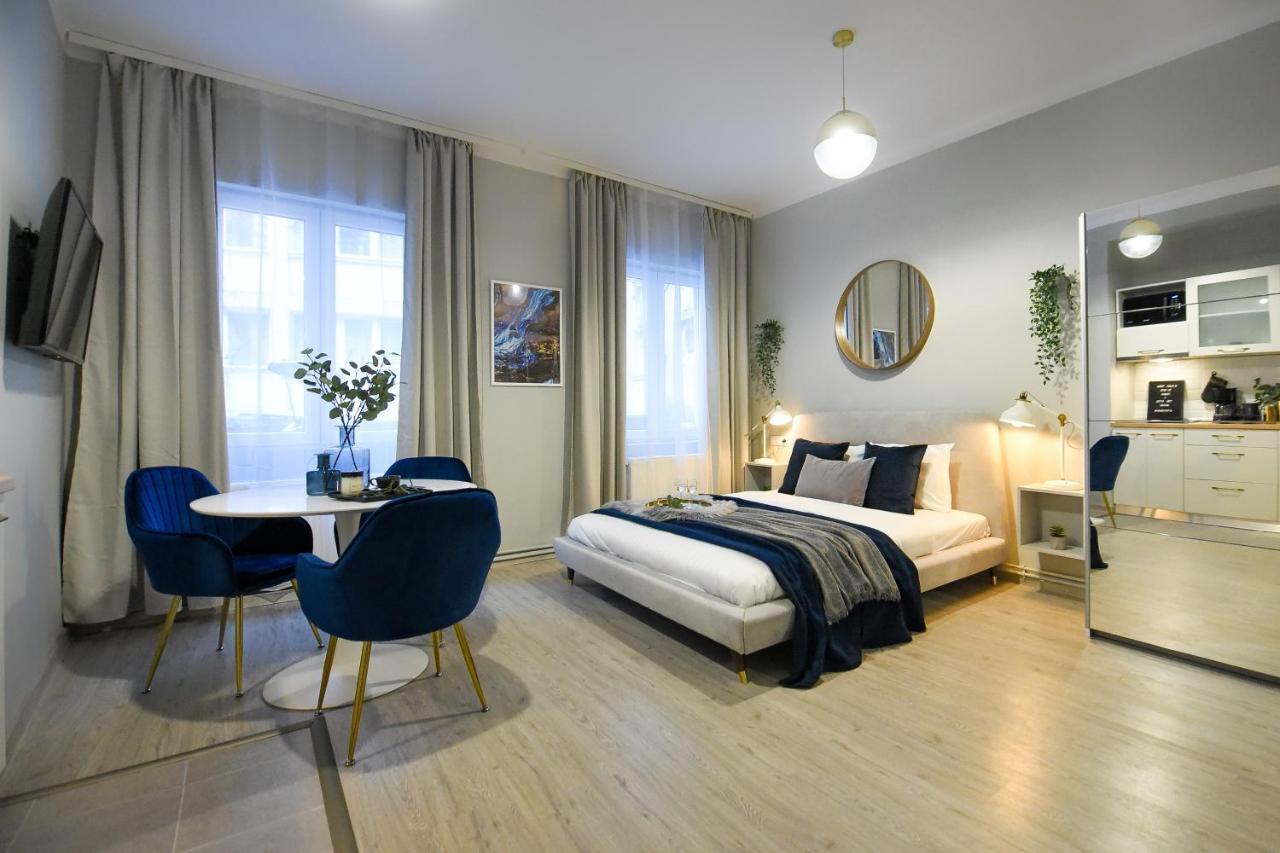 Urban Adventure For Two * Bucharest