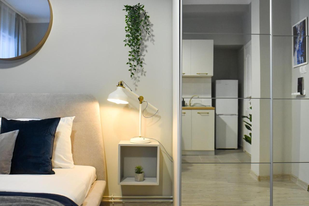 Apartment Urban Adventure For Two